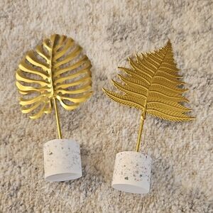 Gold Leaf Shelf Or Office Decor Set